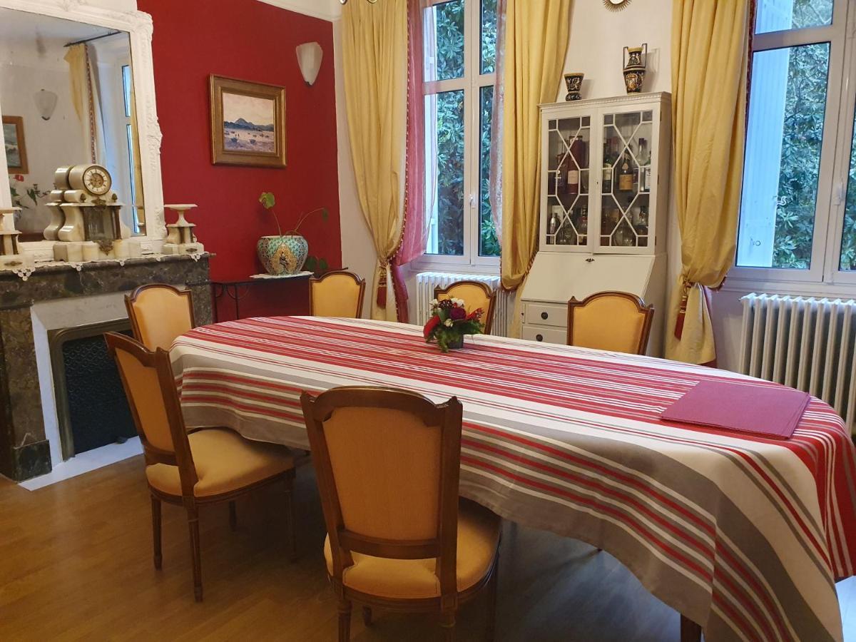 Manoir De Tireveste Lesperon  Luaran gambar