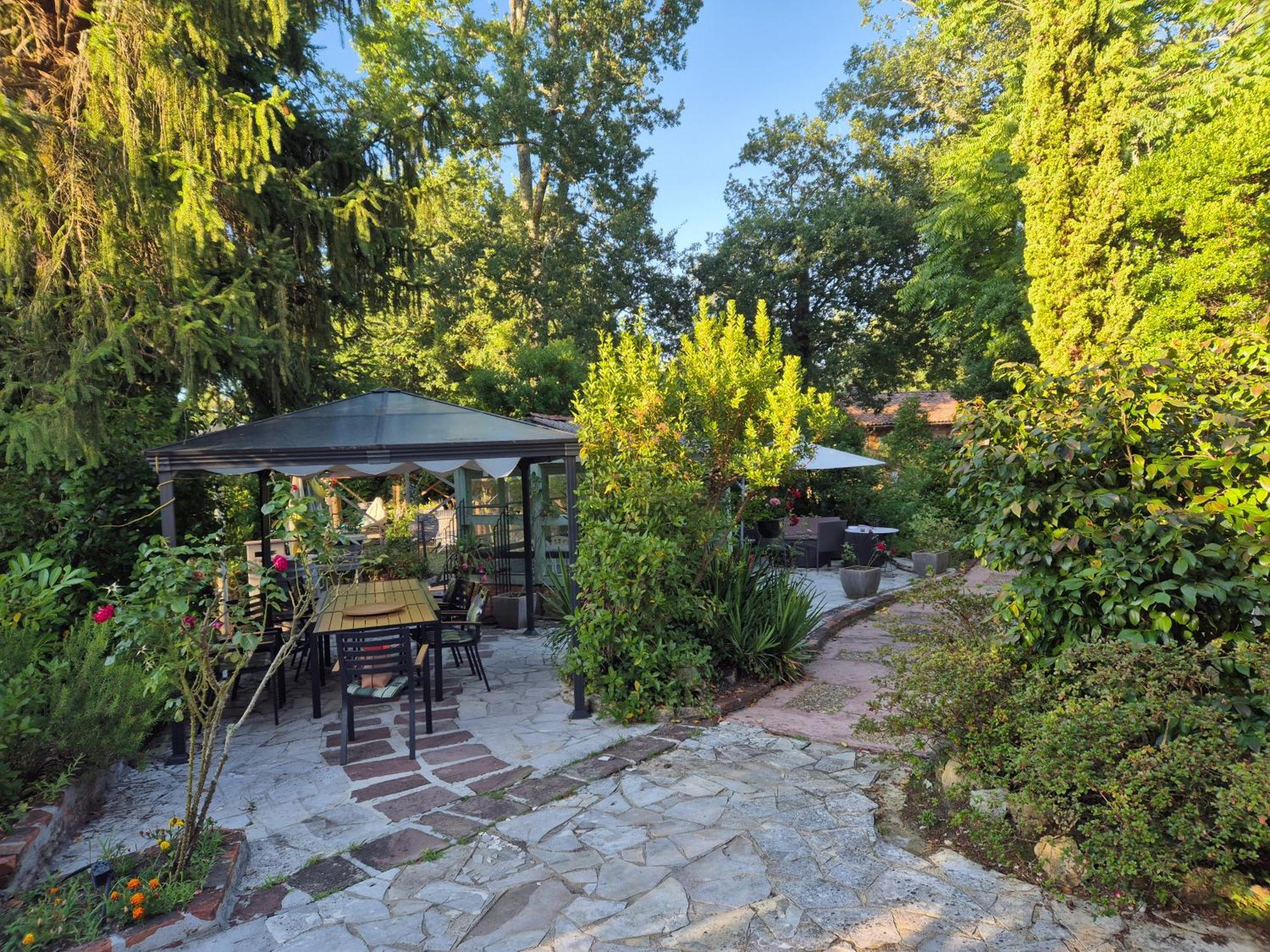 Manoir De Tireveste Lesperon  Luaran gambar