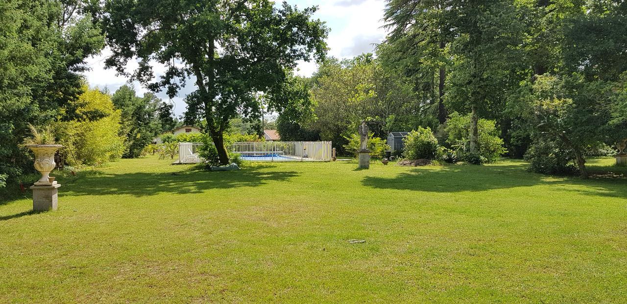 Manoir De Tireveste Lesperon  Luaran gambar